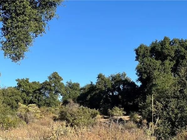 35010 Willow Creek Rd, Hemet, CA 92544