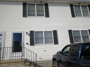 11 Sunflower Cir, North Providence, RI 02911