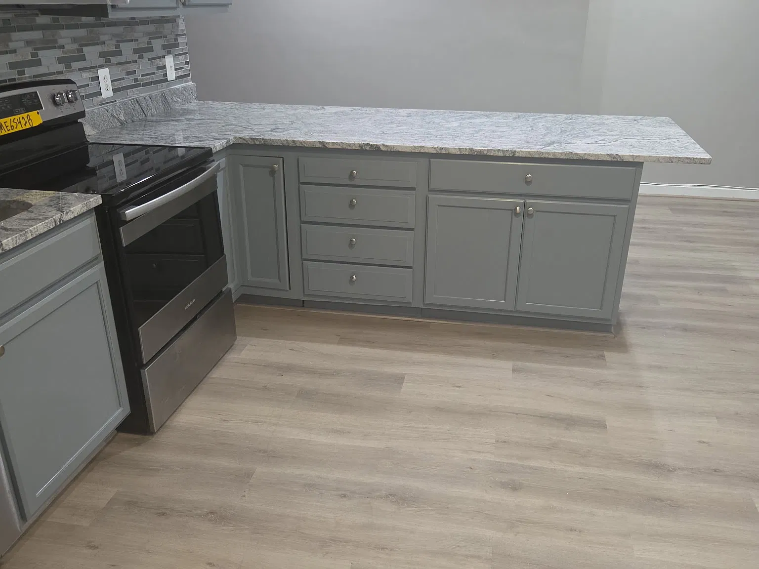 1 bed, 1100 sqft, $1,800 — Photo 3