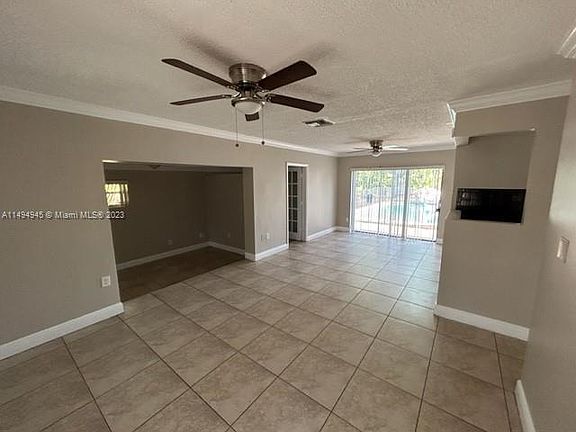 4th image of 15565 NE 10th Ave