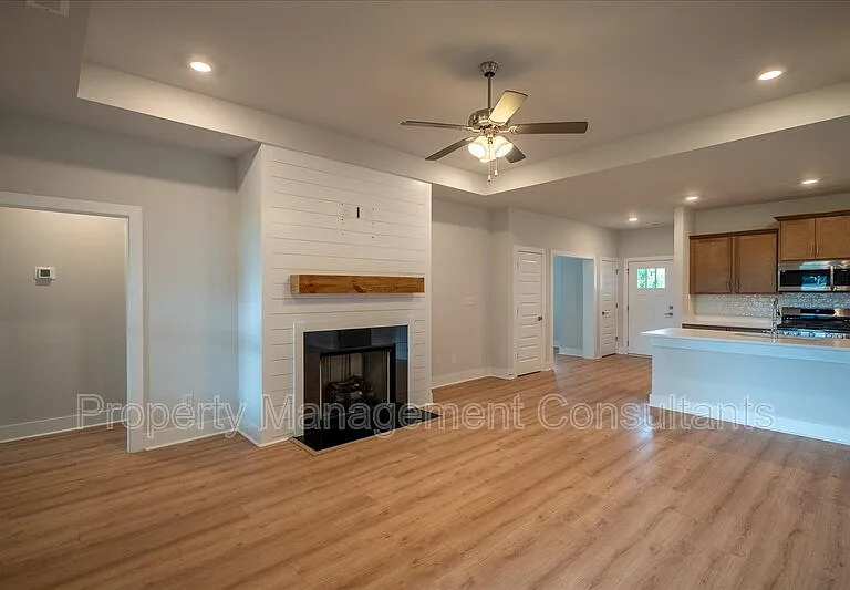 14872 Demarie Ln — Photo 20