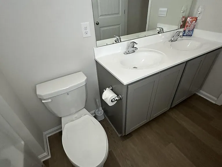 1345 Fairview Ln — Photo 29