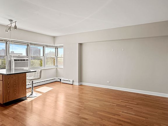 4th image of 4960 N Marine Dr APT 716