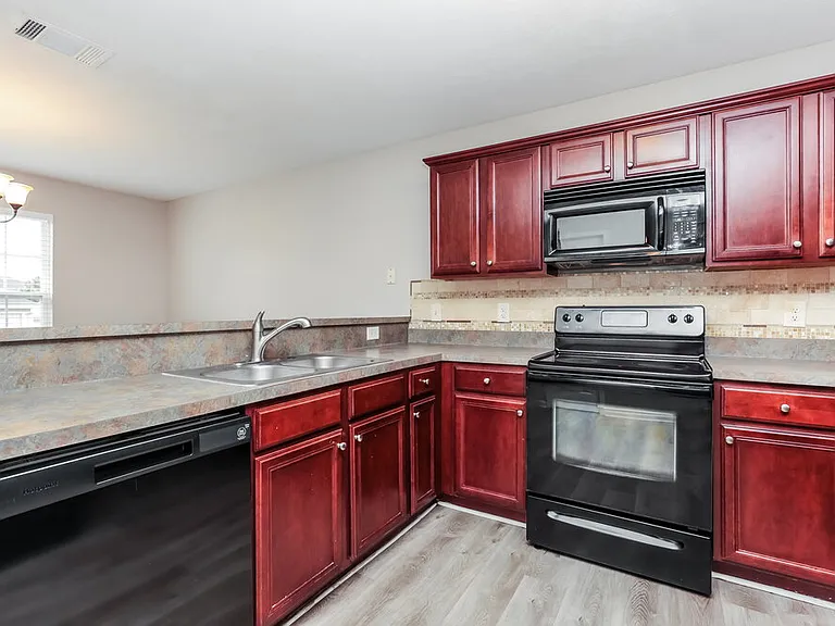 329 Sarna Dr — Photo 8