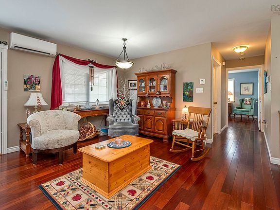 3rd image of 59 Martha St