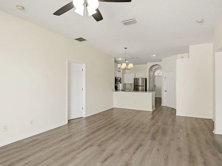10301 Beneva Dr — Photo 17