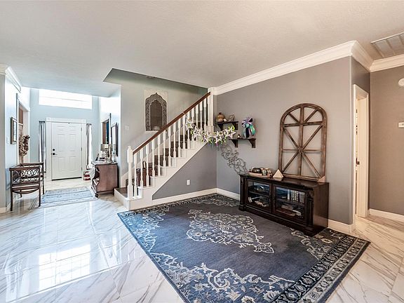 5th image of 8002 Royal Crest Ct