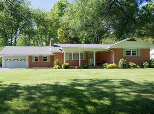302 Echols Ln, Lewisburg, WV 24901