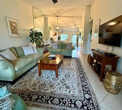 2nd image of 1002 Keystone Dr APT G