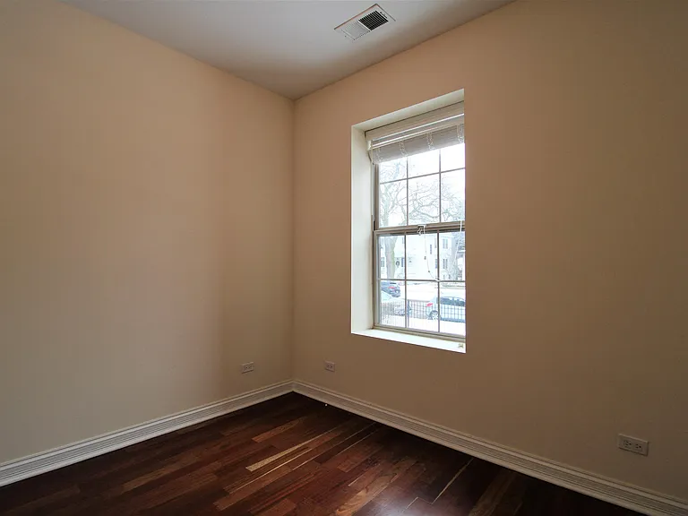 4321-23 N Tripp Ave — Photo 15