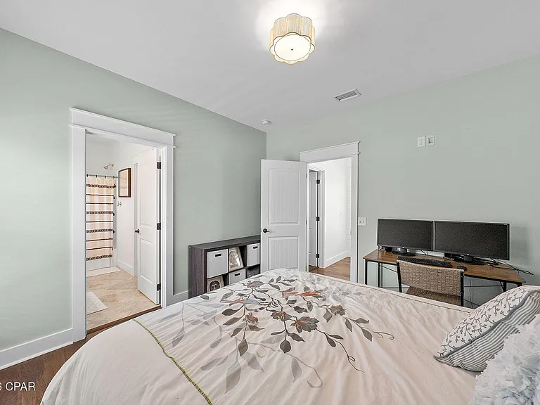 409 Liverpool Ave — Photo 38