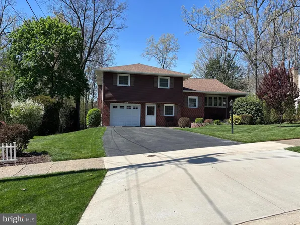 684 Wiltshire Dr, State College, PA 16803