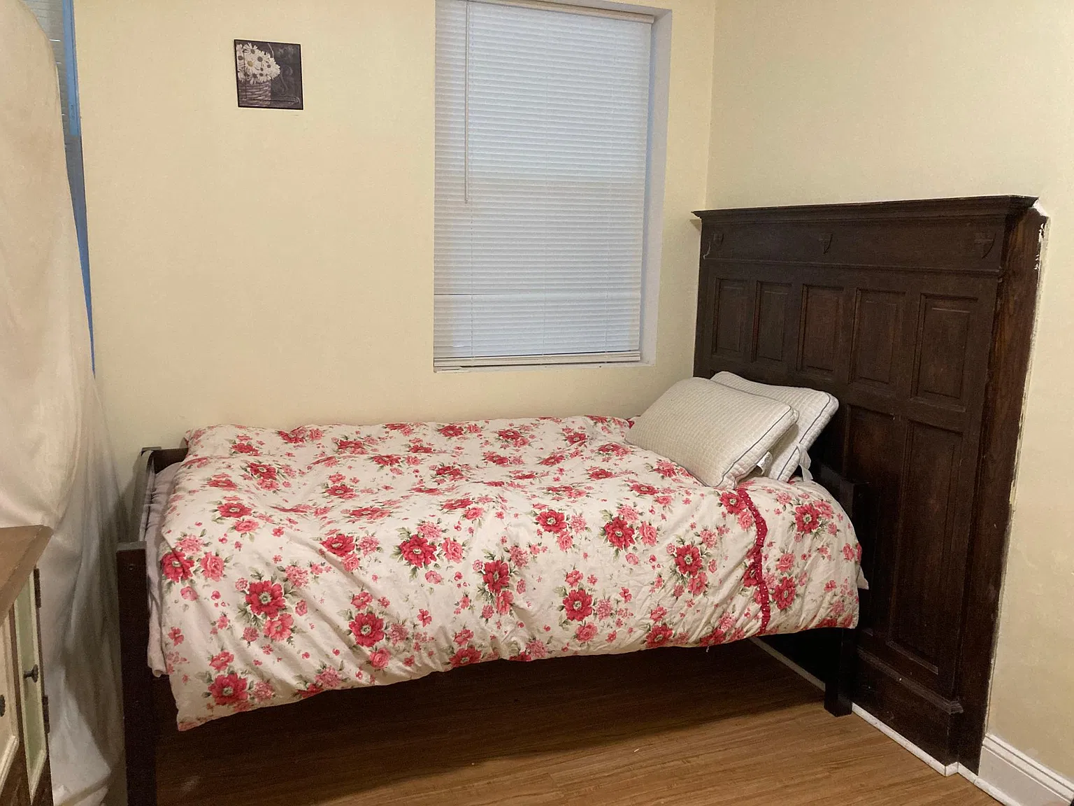 2 bed, 700 sqft, $1,300 — Photo 4