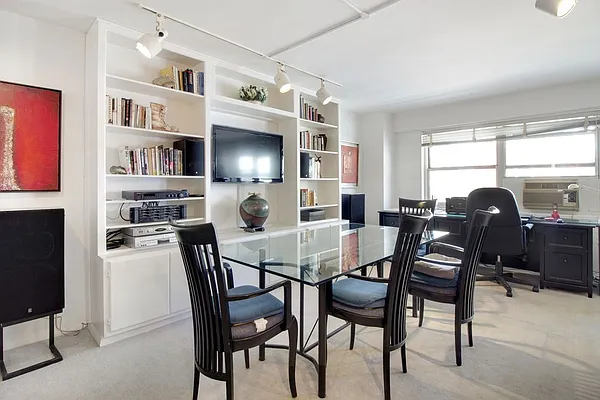 Sold by LG Fairmont Group | media 1