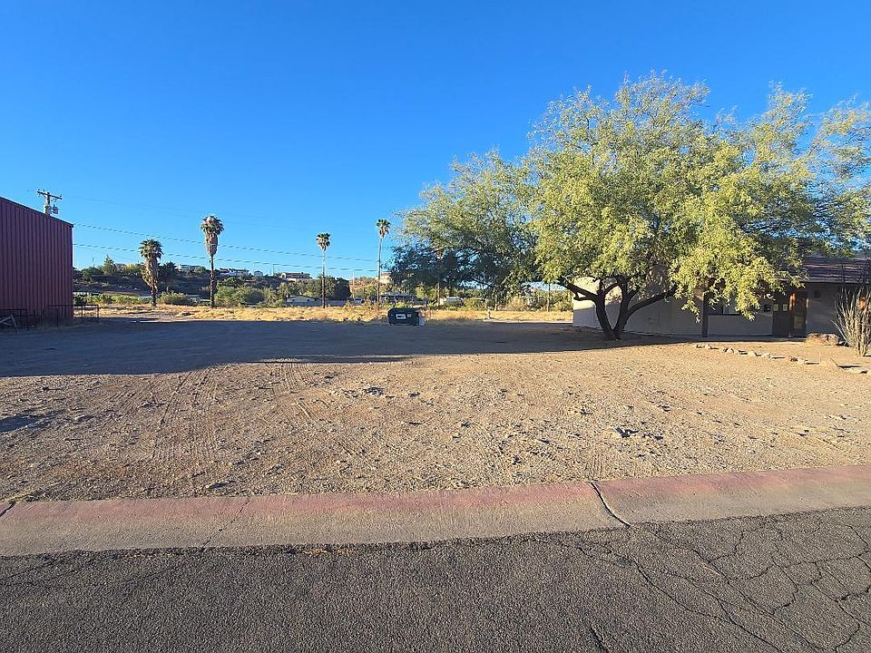 2nd image of 1538 E QUEEN VALLEY Drive #141