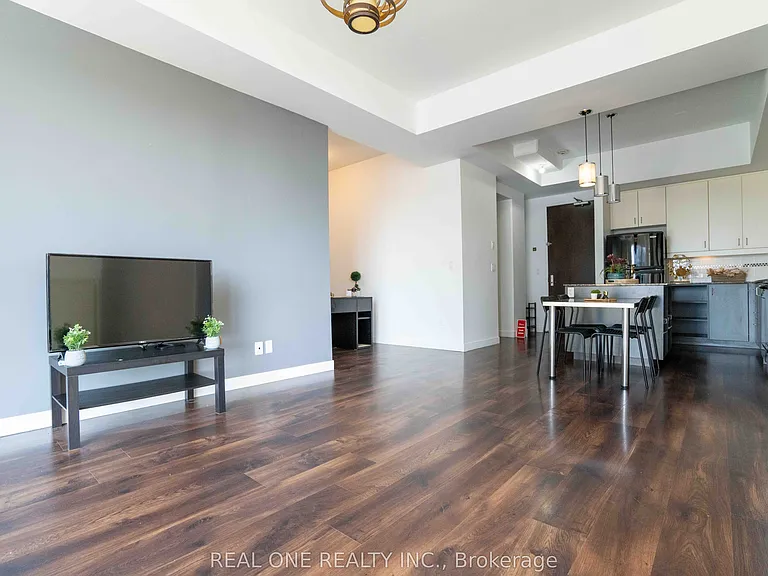 191 King St S #703 — Photo 9