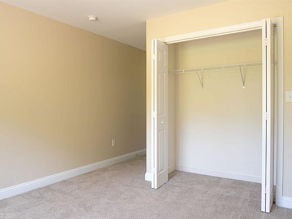 5th image of 1909B Tabor Village Dr #B