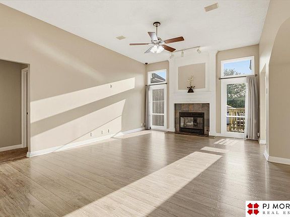 3rd image of 4504 N 167th St