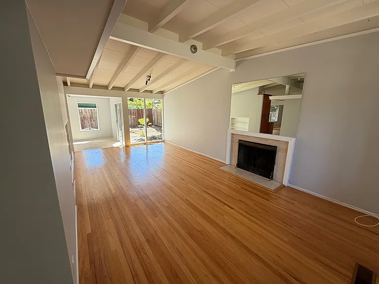 3630 Lupine Ave — Photo 4