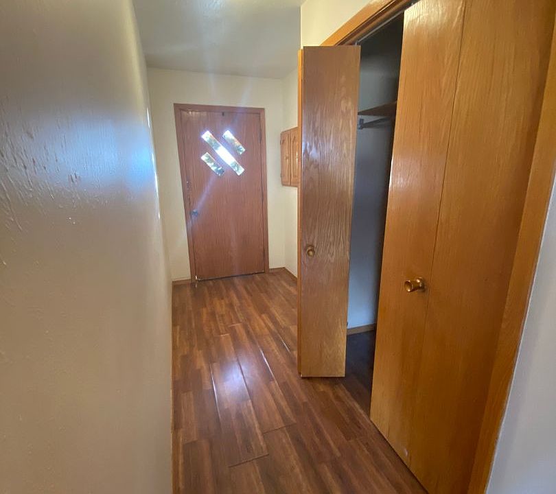 1st image of 1810 1/2 N 14th St