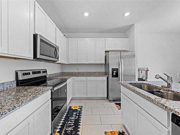 5th image of 425 SILVER PALM DRIVE