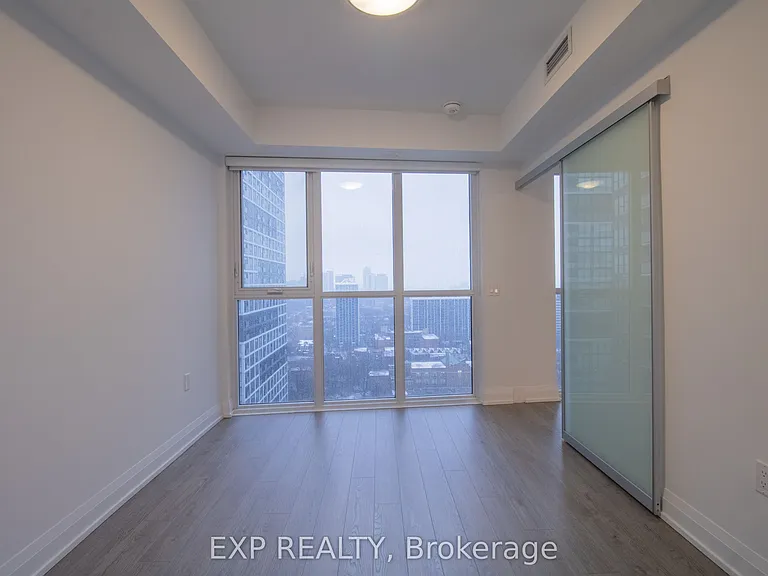 77 Mutual St #2210 — Photo 21