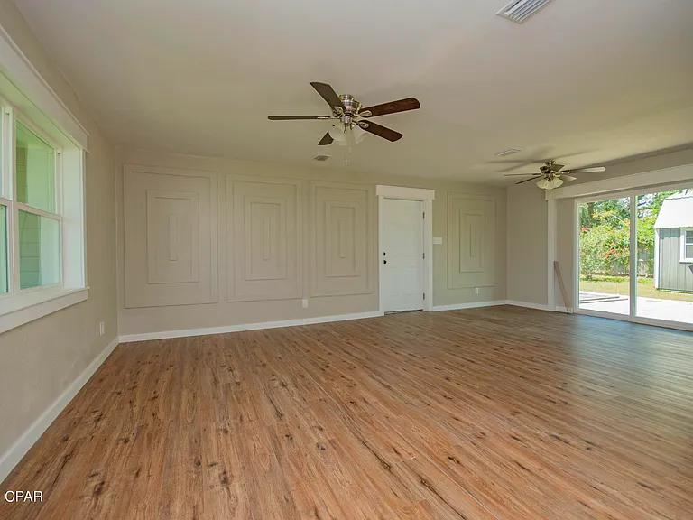 3119 W 23rd Ct — Photo 11