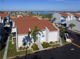 260 Medallion Blvd APT B, Madeira Beach, FL 33708