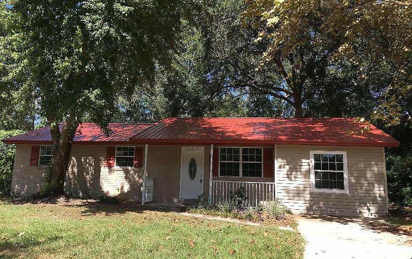 1st image of 107 SW Petunia Pl