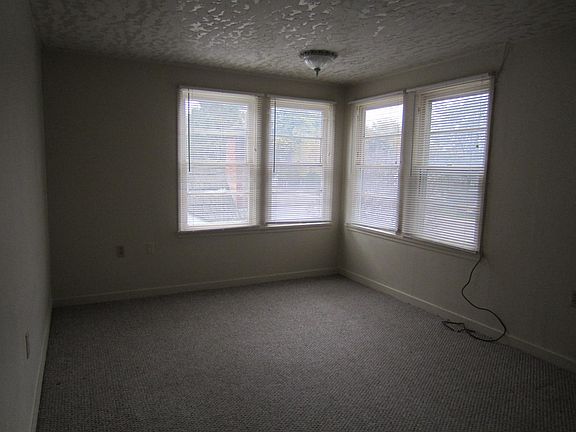 3rd image of 204 16th Ave S APT 2