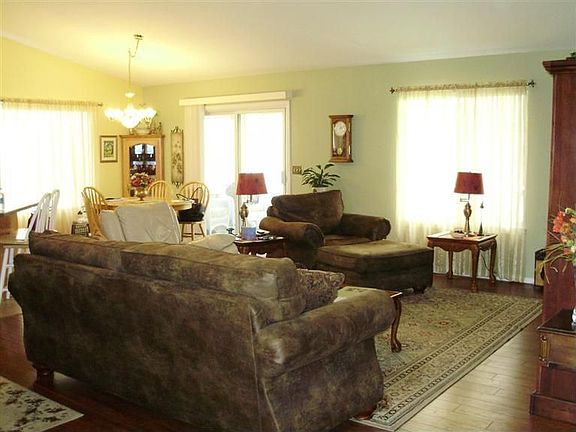 5th image of 228 N Catamount Blvd