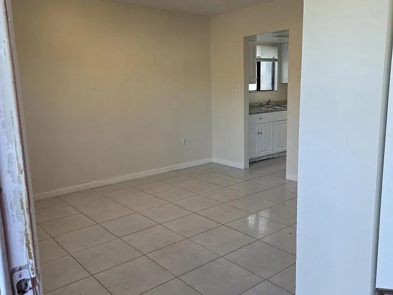 4739 Sisson Rd — Photo 2
