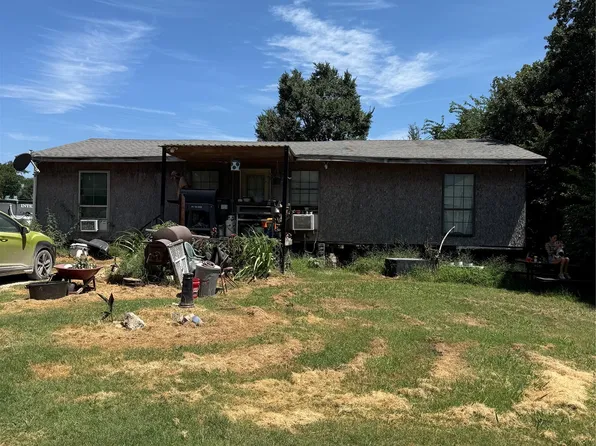 515 County Road 121, Gainesville, TX 76240