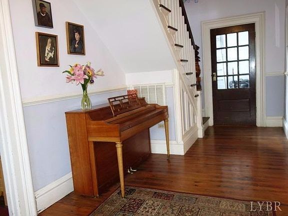 3rd image of 782 Midway Mills Ln