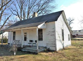 2116 Barrett Ln, Humboldt, TN 38343