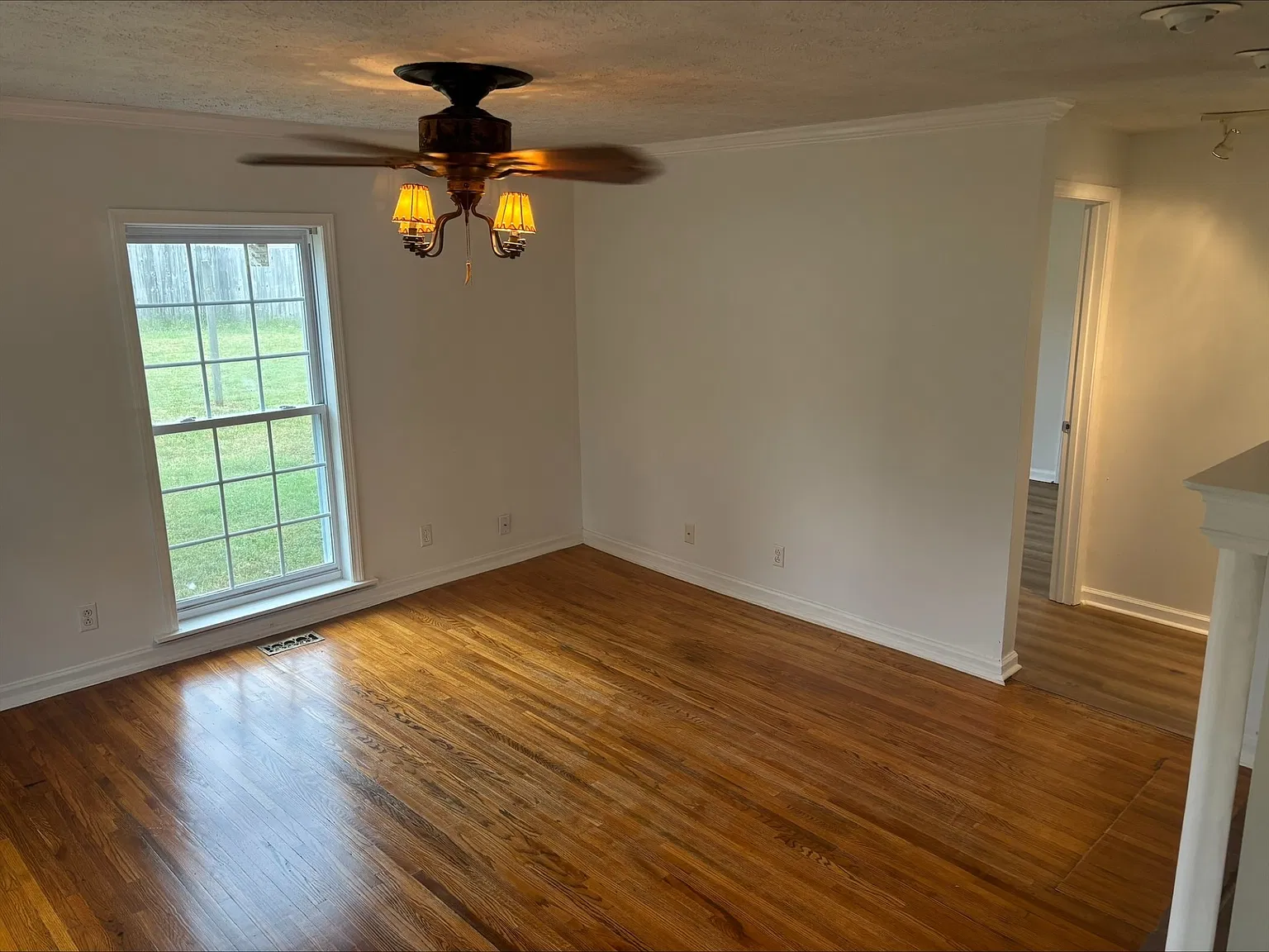 2 bed, 1.5 bath, $1,800 — Photo 2