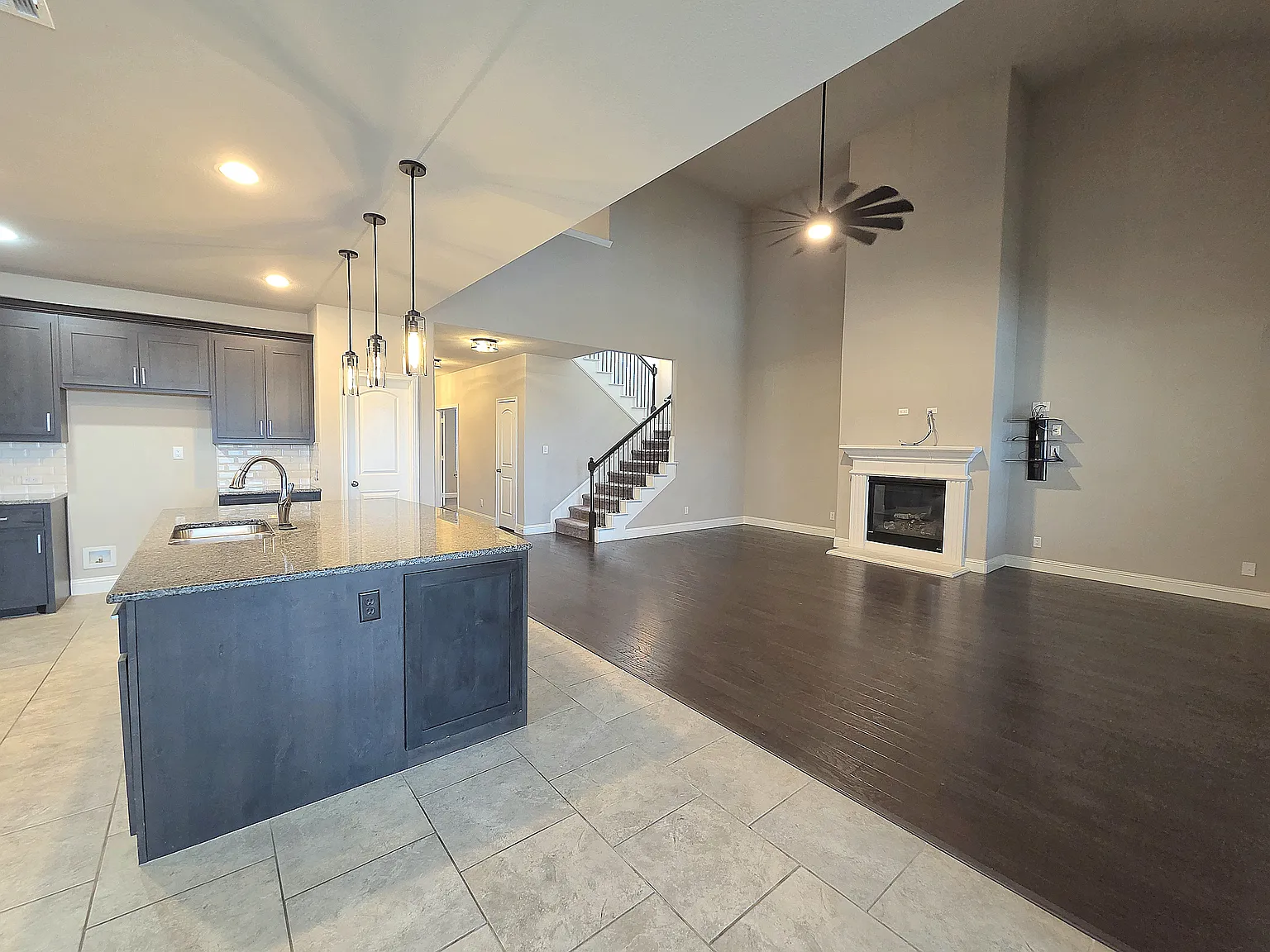 *POOL* 4-3.5-2- with Solar - Talon Hills Eagle Mtn Lake — Photo 4