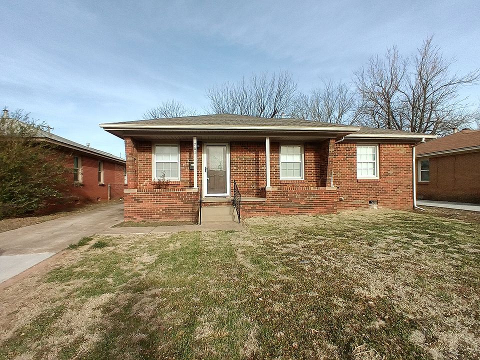 1st image of 761 E Rose Dr