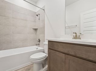 132 Divisadero Dr, Hutto, TX 78634