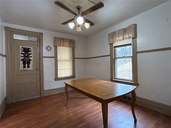 4th image of 409 Clugston Ave