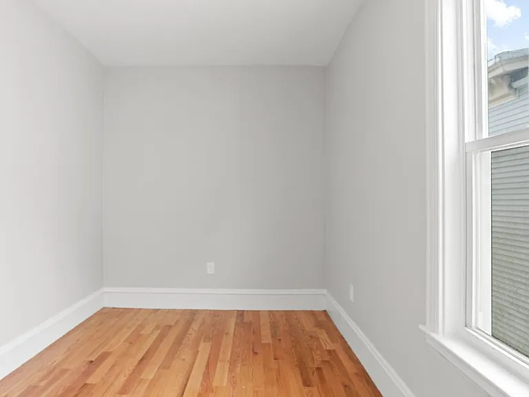 426 Bowdoin St #2 — Photo 10