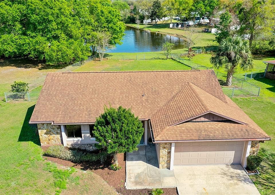 1st image of 3240 Pineridge Cir