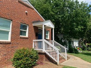 2216 Rozzelles Ferry Rd, Charlotte, NC 28208