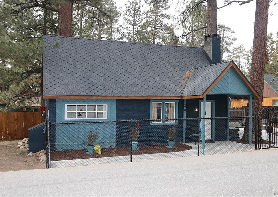 1st image of 670 Temple Ln
