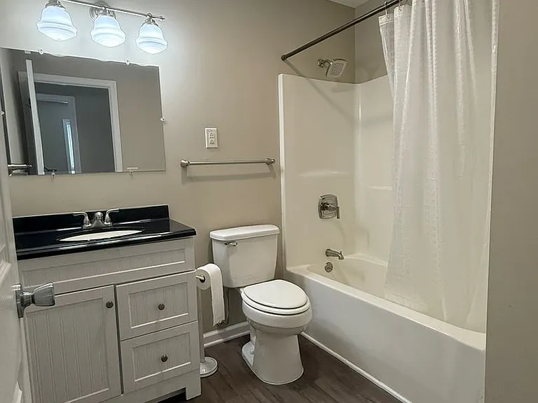 3706 Hoyt Ave — Photo 16