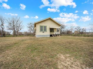 292 BEACH SHORE DR, Bandera, TX 78003