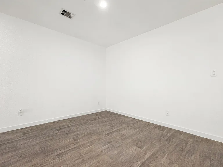 6931 Dell Vista Dr — Photo 10