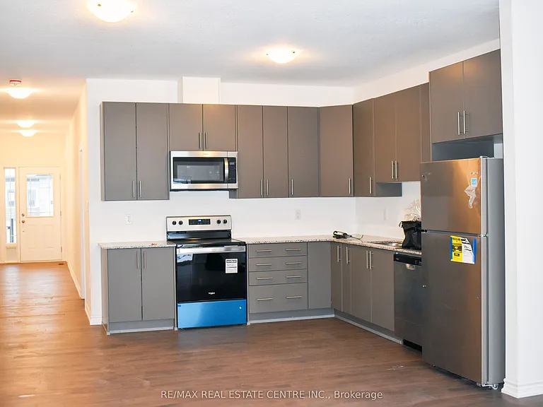 170 Adley Dr — Photo 3