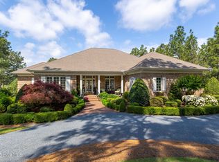 4 Interlachon Ln, Pinehurst, NC 28374