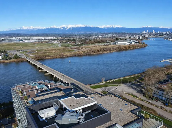 6833 Pearson Way #303, Richmond, BC V7C 0E8